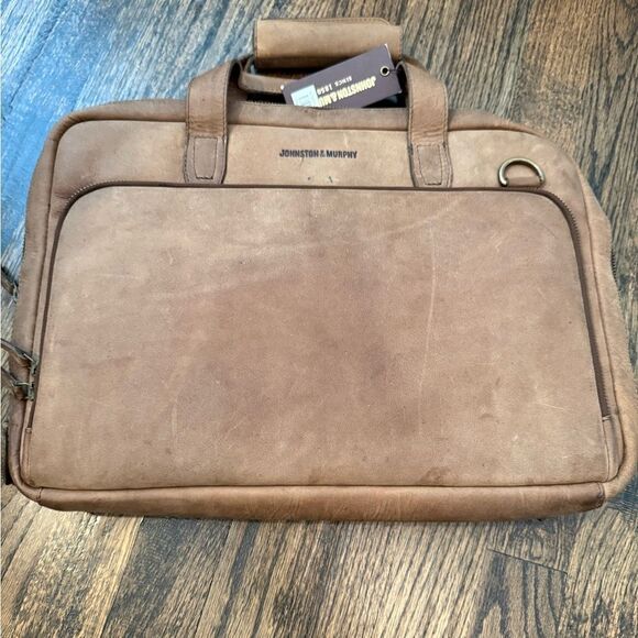 NWT Johnston & Murphy Leather Portfolio Briefcase
⭐️read description - Picture 2 of 8